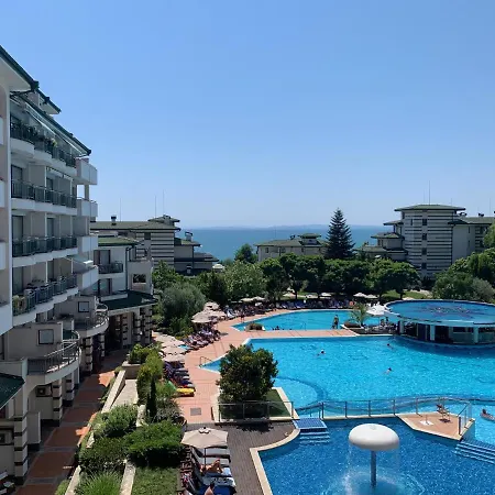 Appartement Kalina Private In Emerald Resort, *